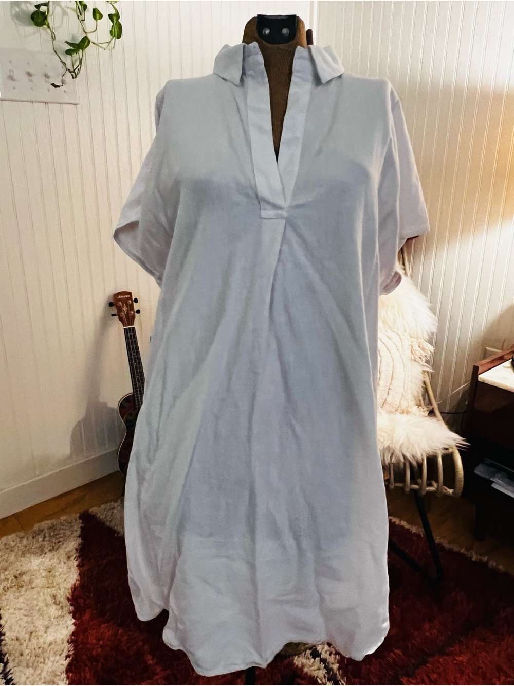 Banana Republic White V-Neck Artisan Linen blend Tunic